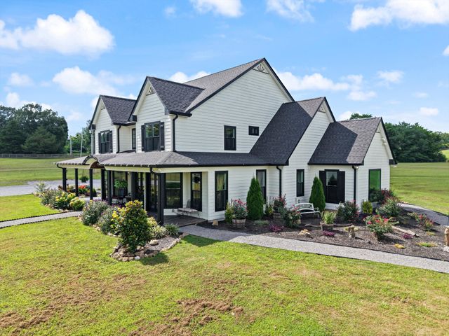 9952 Missionary Ridge Rd, Bon Aqua, TN 37025