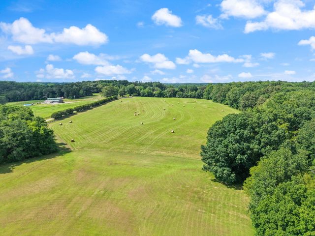 9952 Missionary Ridge Rd, Bon Aqua, TN 37025