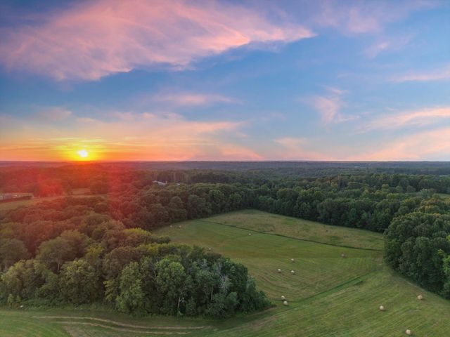 9952 Missionary Ridge Rd, Bon Aqua, TN 37025