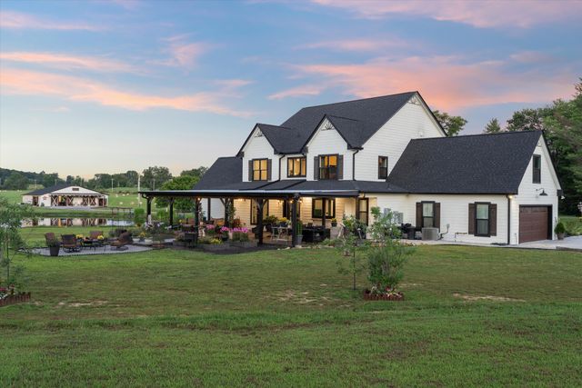 9952 Missionary Ridge Rd, Bon Aqua, TN 37025