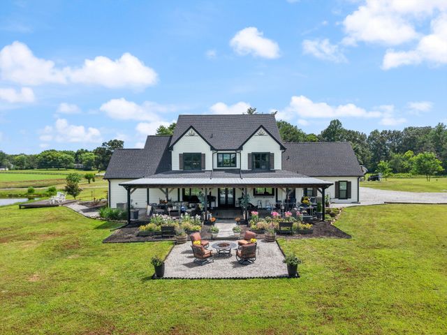 9952 Missionary Ridge Rd, Bon Aqua, TN 37025