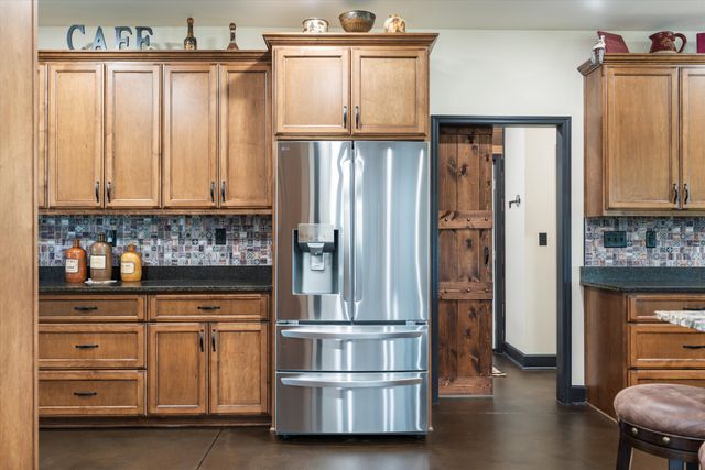 9952 Missionary Ridge Rd, Bon Aqua, TN 37025