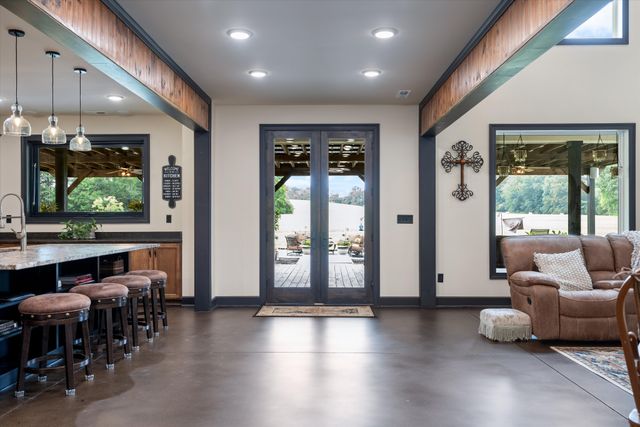 9952 Missionary Ridge Rd, Bon Aqua, TN 37025