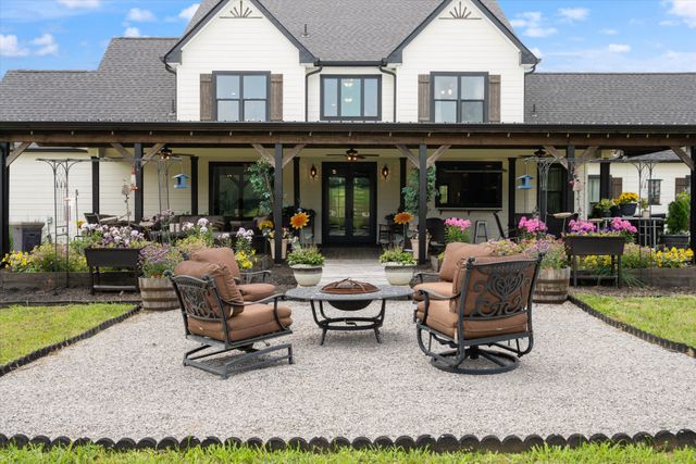 9952 Missionary Ridge Rd, Bon Aqua, TN 37025