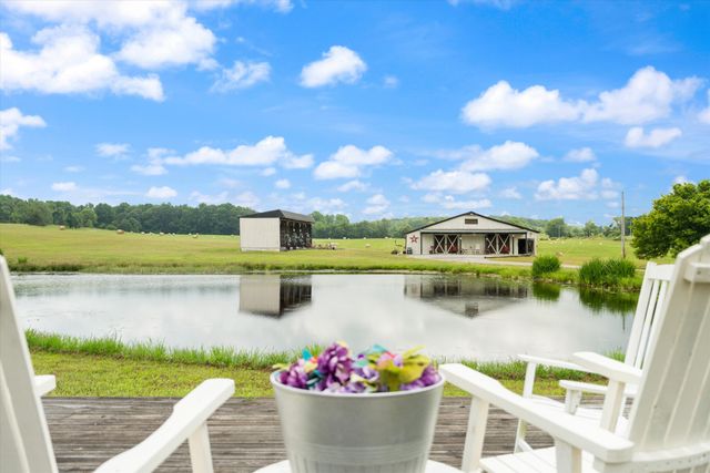 9952 Missionary Ridge Rd, Bon Aqua, TN 37025