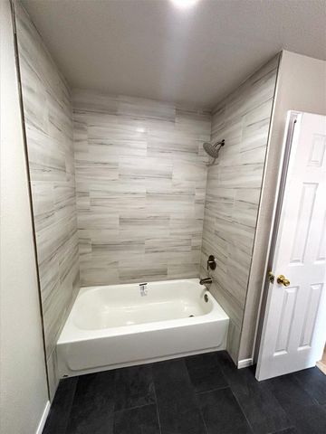 10445 Wicklowe Street A, Houston, TX 77016