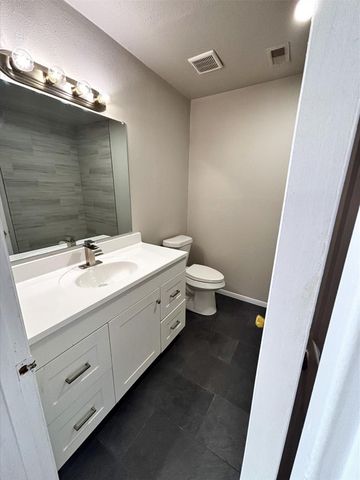 10445 Wicklowe Street A, Houston, TX 77016