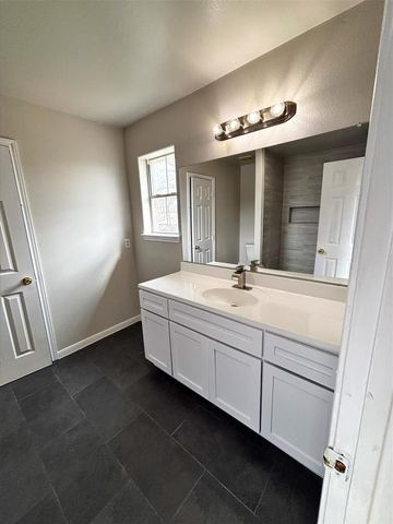 10445 Wicklowe Street A, Houston, TX 77016