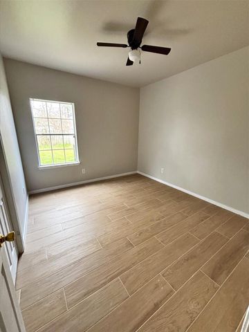 10445 Wicklowe Street A, Houston, TX 77016