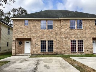 10445 Wicklowe Street A, Houston, TX 77016