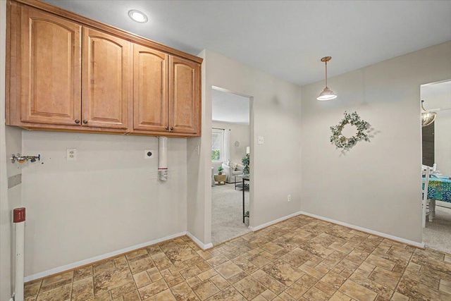 1 LINDA CIR, Newark, DE 19713