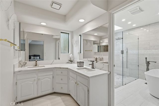 375 W Hagler Avenue, Fresno, CA 93711