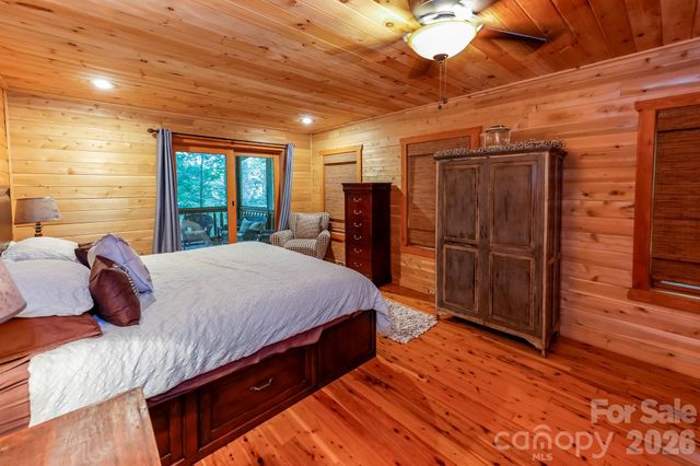 184 Sunlight Path, Lake Lure, NC 28746