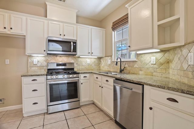 3015 English Oak Cir, Stockton, CA 95209