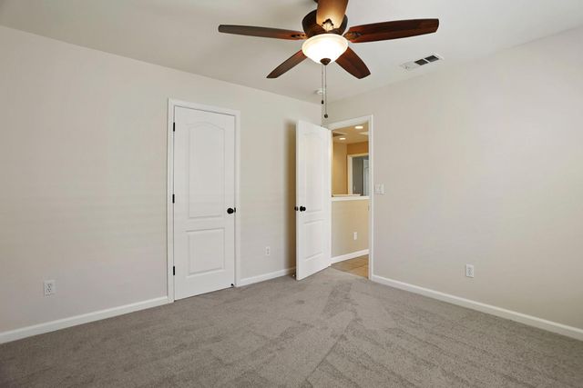 3015 English Oak Cir, Stockton, CA 95209