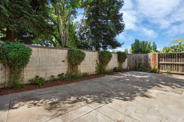 3015 English Oak Cir, Stockton, CA 95209