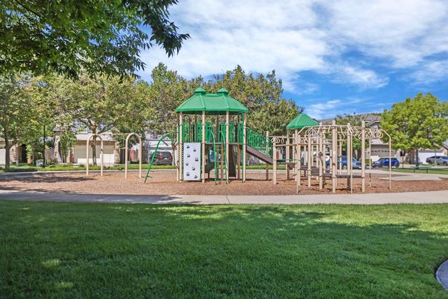 3015 English Oak Cir, Stockton, CA 95209