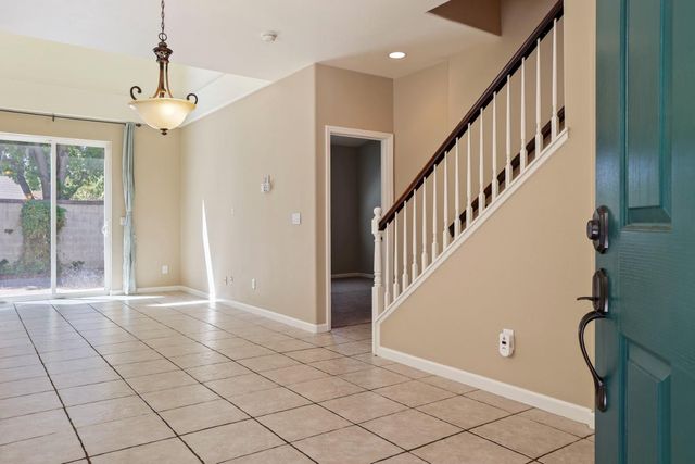 3015 English Oak Cir, Stockton, CA 95209