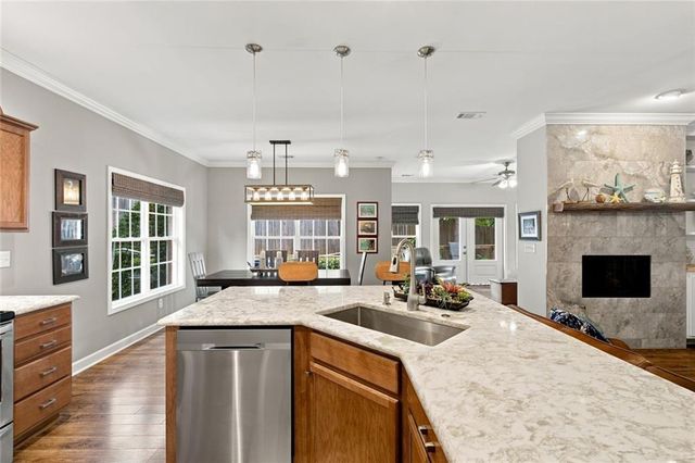 129 Holiday Road 22, Buford, GA 30518