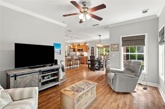 129 Holiday Road 22, Buford, GA 30518