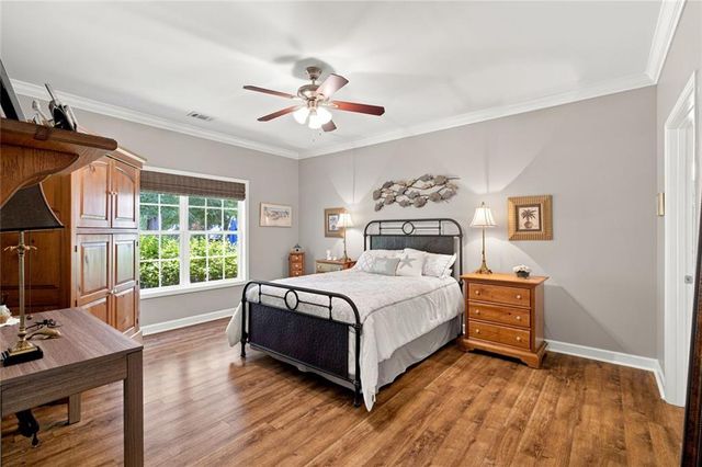 129 Holiday Road 22, Buford, GA 30518