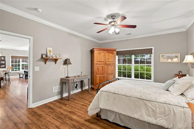129 Holiday Road 22, Buford, GA 30518