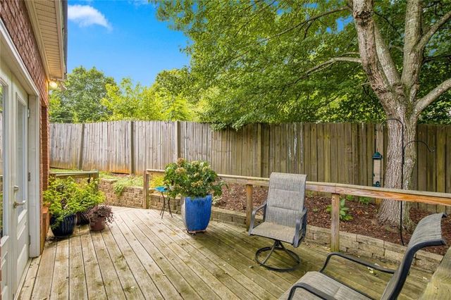 129 Holiday Road 22, Buford, GA 30518