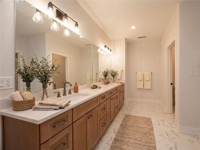 302 Azalea Lane, Marshall, PA 15090