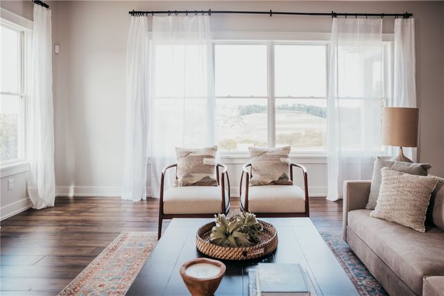 302 Azalea Lane, Marshall, PA 15090