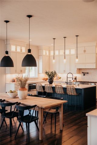 302 Azalea Lane, Marshall, PA 15090