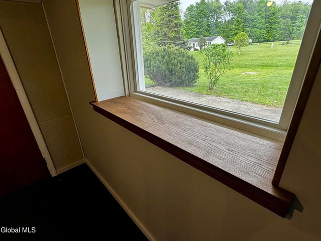 422 Vandenburgh Point Road, Mayfield, NY 12078
