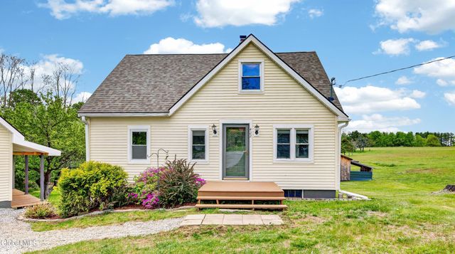 422 Vandenburgh Point Road, Mayfield, NY 12078