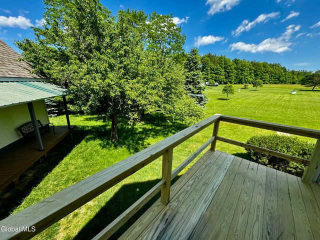 422 Vandenburgh Point Road, Mayfield, NY 12078