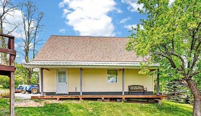 422 Vandenburgh Point Road, Mayfield, NY 12078