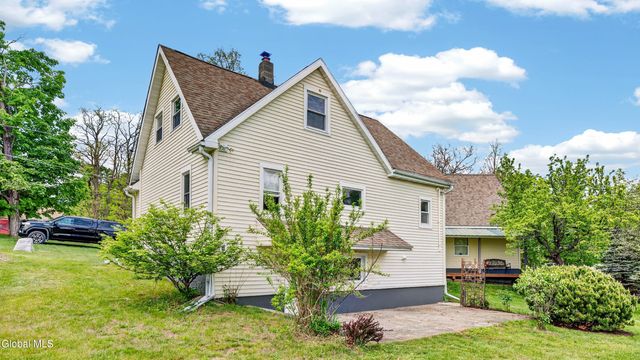 422 Vandenburgh Point Road, Mayfield, NY 12078