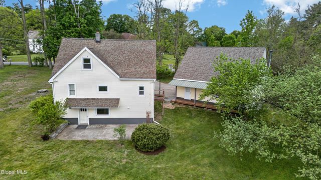 422 Vandenburgh Point Road, Mayfield, NY 12078