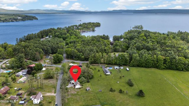 422 Vandenburgh Point Road, Mayfield, NY 12078
