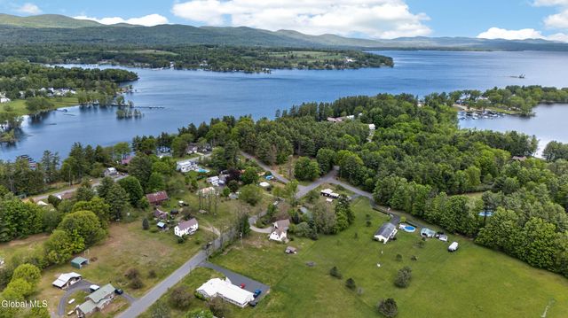 422 Vandenburgh Point Road, Mayfield, NY 12078