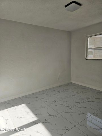 608 Doris Place, South Daytona, FL 32119