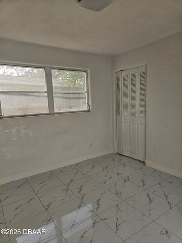 608 Doris Place, South Daytona, FL 32119