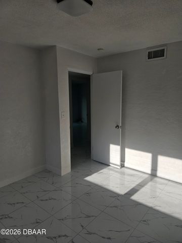 608 Doris Place, South Daytona, FL 32119