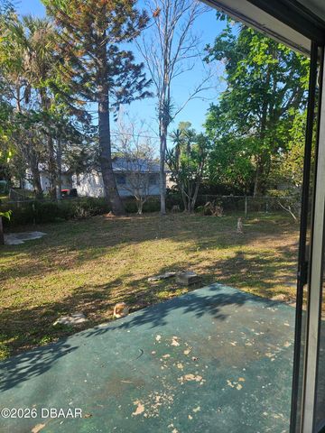 608 Doris Place, South Daytona, FL 32119