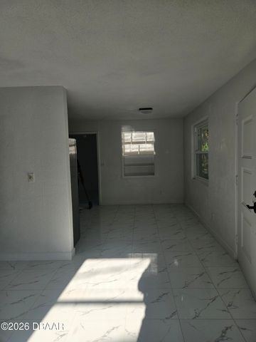 608 Doris Place, South Daytona, FL 32119