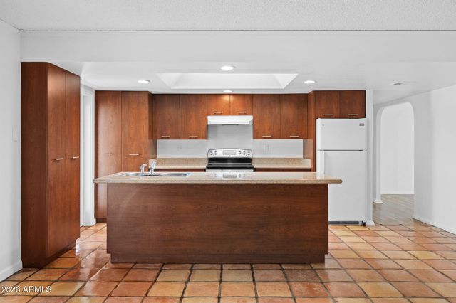 1664 E DEL RIO Drive, Tempe, AZ 85282