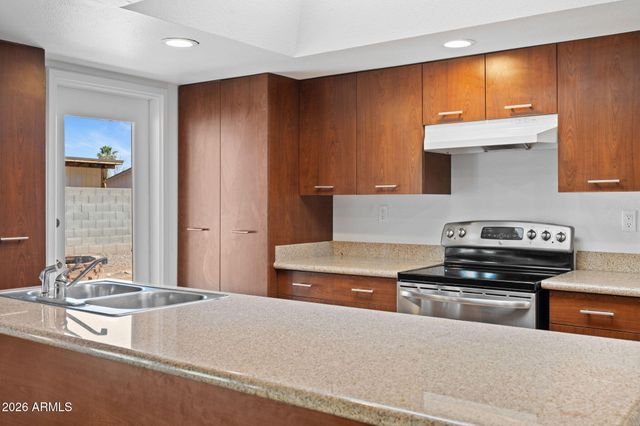 1664 E DEL RIO Drive, Tempe, AZ 85282