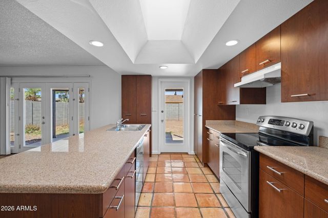 1664 E DEL RIO Drive, Tempe, AZ 85282