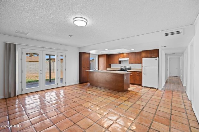 1664 E DEL RIO Drive, Tempe, AZ 85282