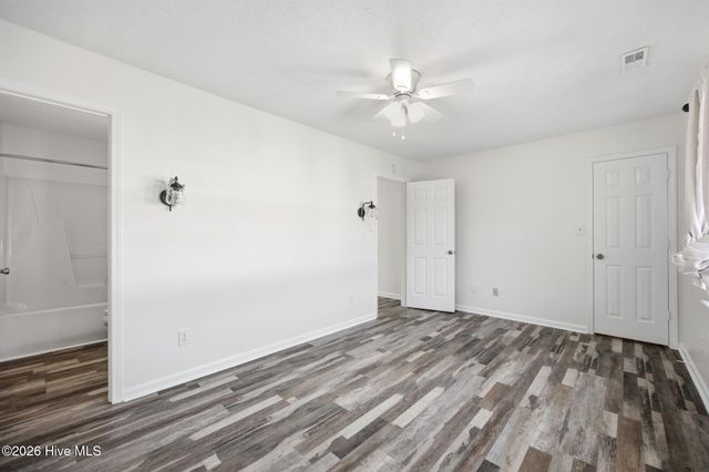 83 Crush Court, Swansboro, NC 28584