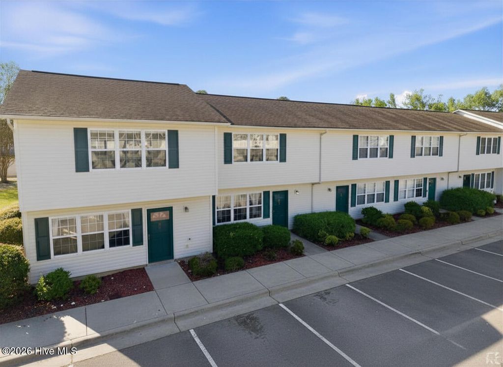 83 Crush Court, Swansboro, NC 28584