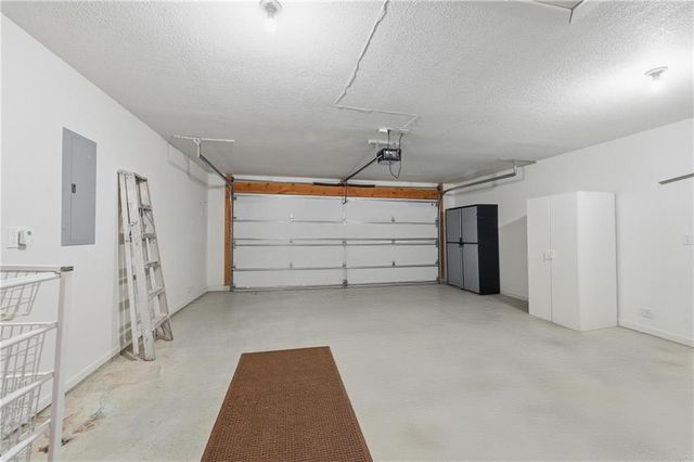 902 Highland Street, Pleasant Hill, MO 64080